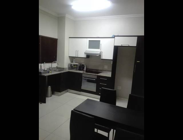 1 BEDROOM APARTMENT FOR SALE IN UMHLANGA RIDGE